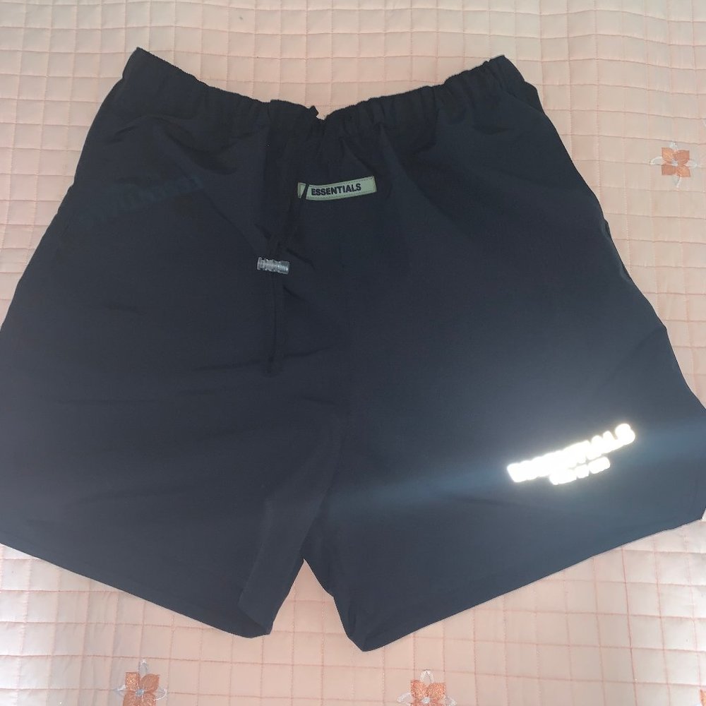 Fear of God Essential Nylon Shorts size Small